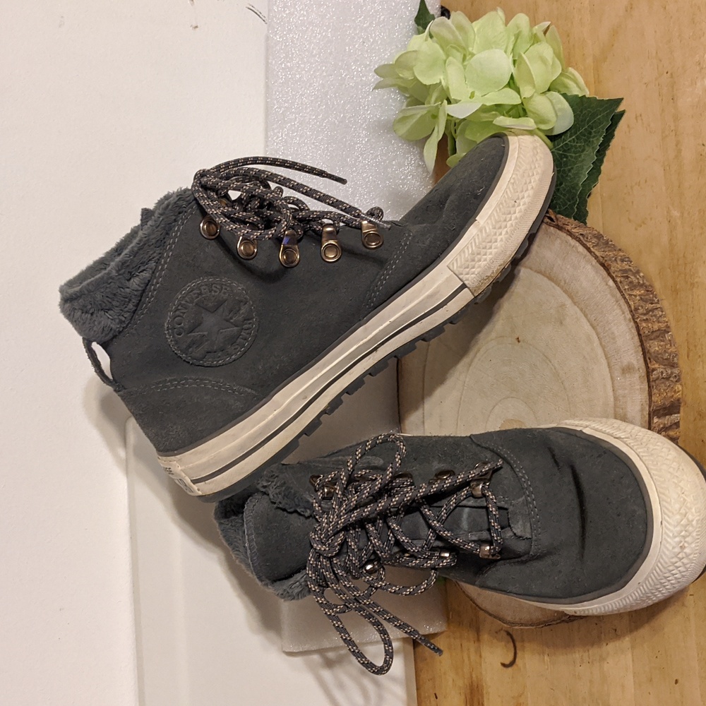 Converse All Star Ember Gray Suede High Top Boot Womens Size 7